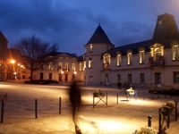 Mairie_de_Clamart_le_soir